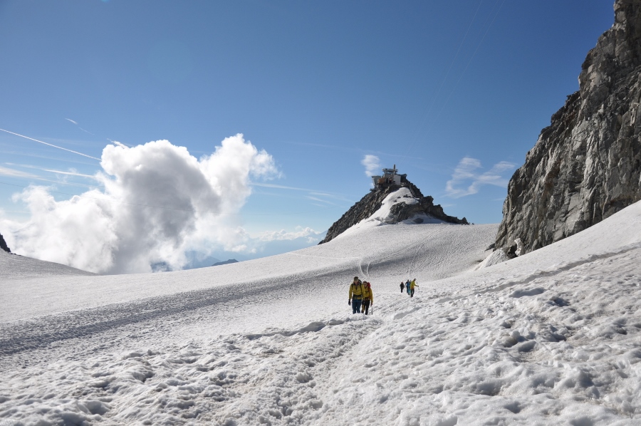 поход на леднике в Итальянских альпах